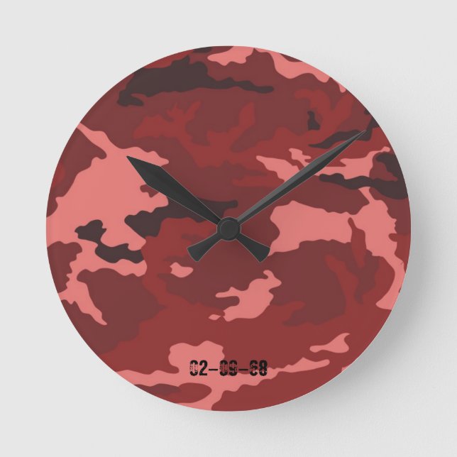 Rotes Tarnmuster Runde Wanduhr (Vorderseite)