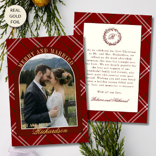 Rotes Tartan-Karo erstes Weihnachten verheiratet F Folien Feiertagskarte