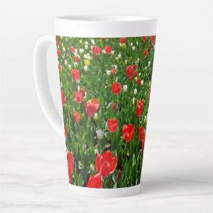 Rotes Tulpenblumenfeld Naturfotografie Milchtasse