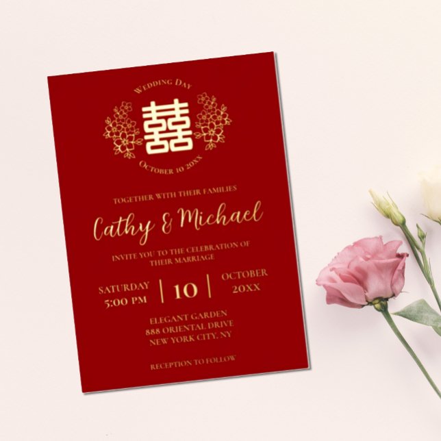 Rotes und goldenes Blumenlogo chinesische Hochzeit Folieneinladung (Von Creator hochgeladen)