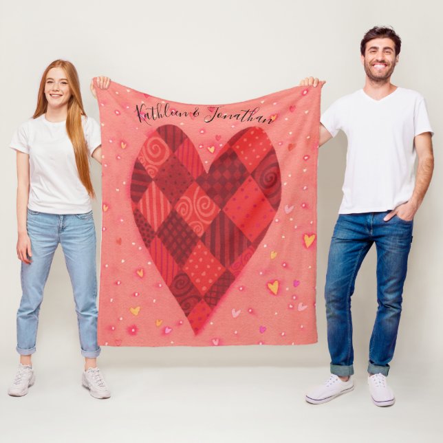 Rotes und rosa Patchwork Herzstück Personalisiert Fleecedecke (Beispiel)