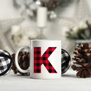Rotes und schwarzes Büffel-Karo-Bold-Letter-K-Mono Kaffeetasse