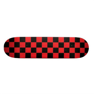 Rotes und schwarzes Checkerd Skateboard