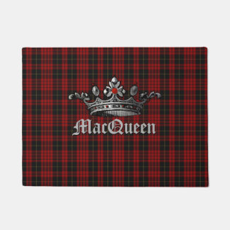 Rotes und schwarzes MacQueen kariert mit Fußmatte