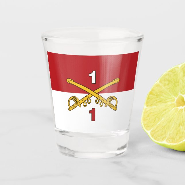 Rotes und weißes Kavallerie Guidon Shot Glass Schnapsglas (Vorderseite)