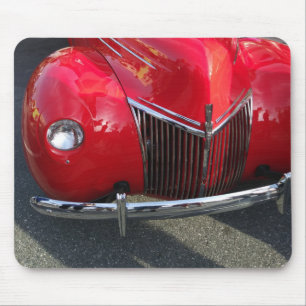 Rotes Vintage-Auto aus den 1930er Jahren Mousepad