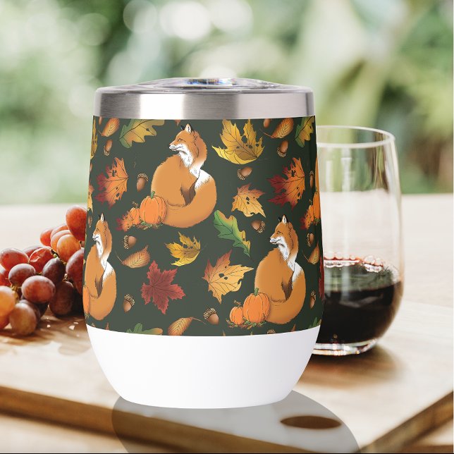 Rotfuchs Herbstlaub Eicheln Grüner Muster (Von Creator hochgeladen)