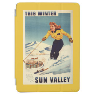 Rothaarige Frauen-lächelndes und Ski fahrendes iPad Air Hülle