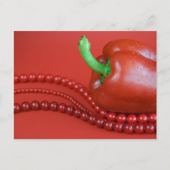 Rotpaprika und Perlen Postkarte (Vorderseite)