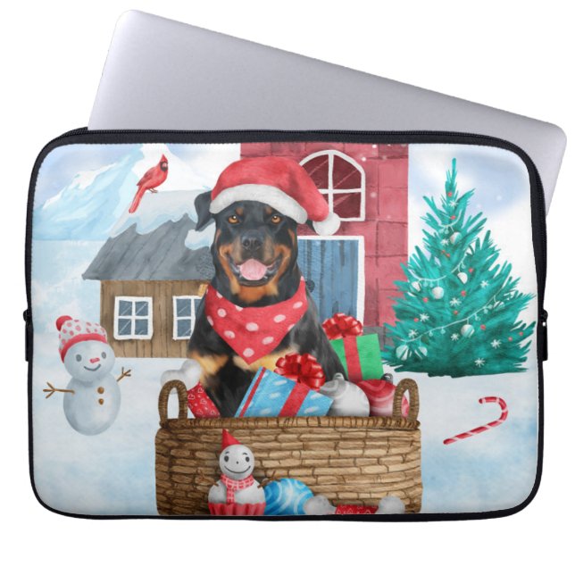 Rottweiler Hund im Schnee Weihnachtshaus Laptopschutzhülle (Vorderseite)
