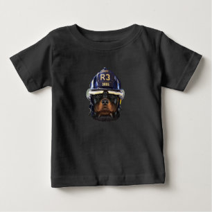 Rottweiler-Hund mit Feuerwehrhelm-Prämie Baby T-shirt