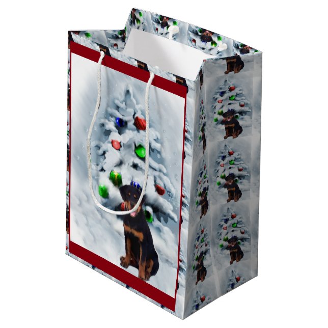 Rottweiler Puppy Christmas Mittlere Geschenktüte (Rückseite Schrägansicht)