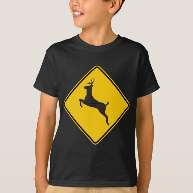 Rotwild-Überfahrt-Landstraßen-Zeichen T-Shirt (Vorderseite)