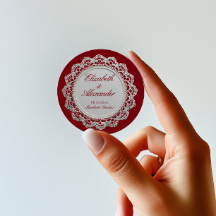 Rouge Rot Old Money Spitze Hochzeit Runder Aufkleber