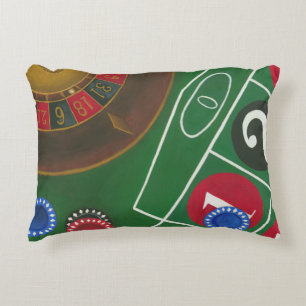 Roulettetisch mit Chips und Rädern Zierkissen