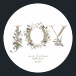 Round Sticker Christmas JOY Kraft Holiday Florals<br><div class="desc">Das ist ein schöner Aquarell bemalter Urlaubsrundaufkleber für Weihnachtsgeschenk und Dekoration. JOY ist in kraftvollen Blume geschrieben und in schönen,  weichen Farben auf modernem weißem Hintergrund gestrichen. Feierlich und schön! Urlaub18</div>