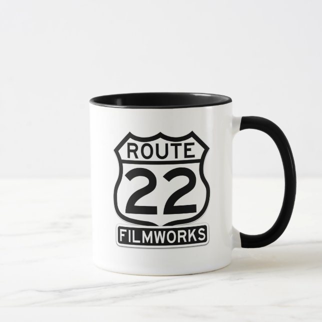 Route 22 Filmworks Offiziell Tasse (Rechts)