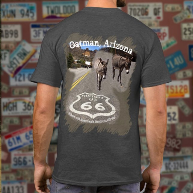 Route 66 Oatman AZ Burros auf Street Back Design T-Shirt (Von Creator hochgeladen)