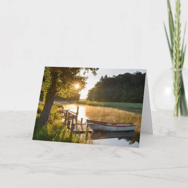 Rowboat festgemacht in See Karte (Vorderseite)