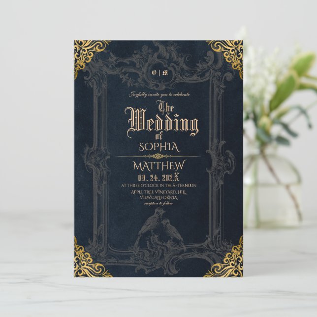 Royal Black Gold Fantasy Medieval Wedding  Einladung (Stehend Vorderseite)