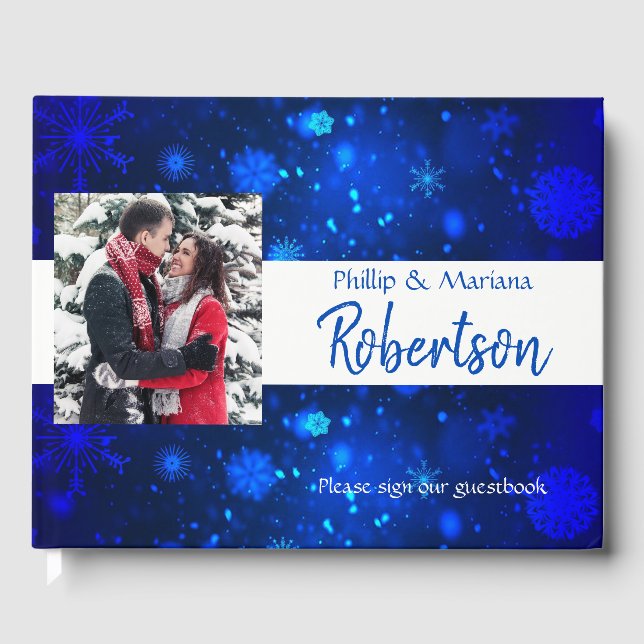 Royal Blue and White Snowflakes Winterhochzeit Gästebuch (Vorderseite)
