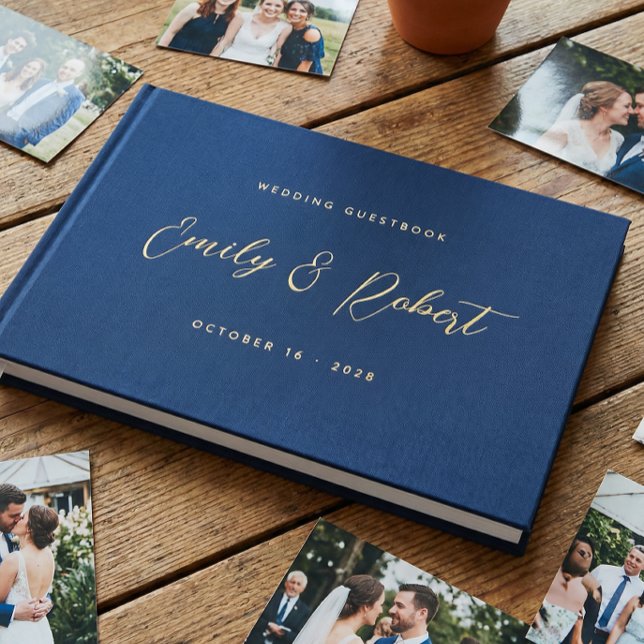 Royal Blue und Gold Elegante Script Wedding Foto Gästebuch (Von Creator hochgeladen)