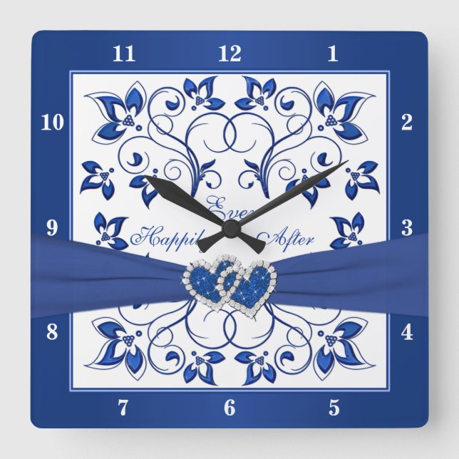 Royal Blue, White Floral Heart glücklich immer nac Quadratische Wanduhr (Vorderseite)