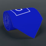 Royal Blue White Gerahmt Initial Monogram Krawatte<br><div class="desc">Royal Blue und White Gerahmt Initial Monogram Ein stilvoller solider Hintergrund mit einem weißen gerahmten Bereich für Ihr Monogramm, Ihren Namen oder andere Texte. Sie können auch den Schriftart ändern, die Größe und Farbe des Schriftartes ändern, den Text verschieben usw. Wenn Sie dieses Design in anderen Farben möchten, schreiben Sie...</div>