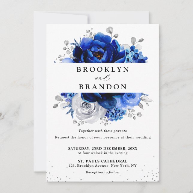 Royal Blue White Silver Metallic Floral Wedding in Einladung (Vorderseite)