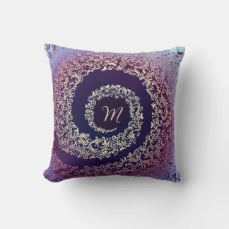 Royal Lila & Gold Damask Monogram Kissen