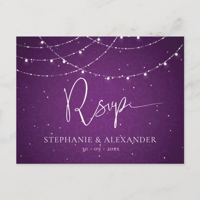 Royal Lila String Lights Wedding RSVP Einladungspostkarte (Vorderseite)