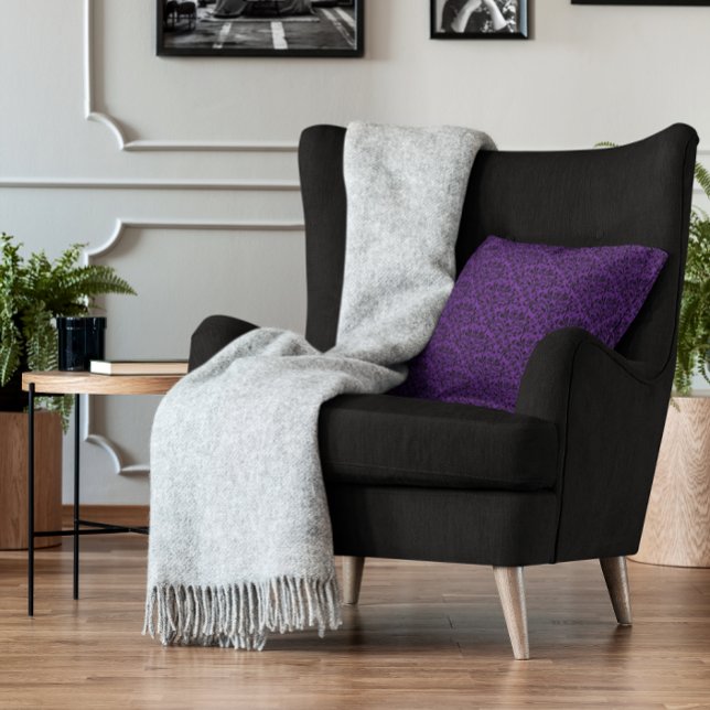 Royal Lila und Black Rose Floral Damask Kissen (Royal Purple and Black Rose Floral Damask Throw Pillow)