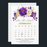 Royal Lila Violet Gold Kalender Save the Date<br><div class="desc">Eleganter lila Goldkalender Save the Date mit elegantem Bouquet von königlichen lila,  Indigoklas,  Gold,  gelben Rose Knospen und Eukalyptus-Blätter. Bitte kontaktieren Sie mich für Hilfe bei der Anpassung oder wenn Sie ein anderes Produkt mit diesem Design benötigen.</div>