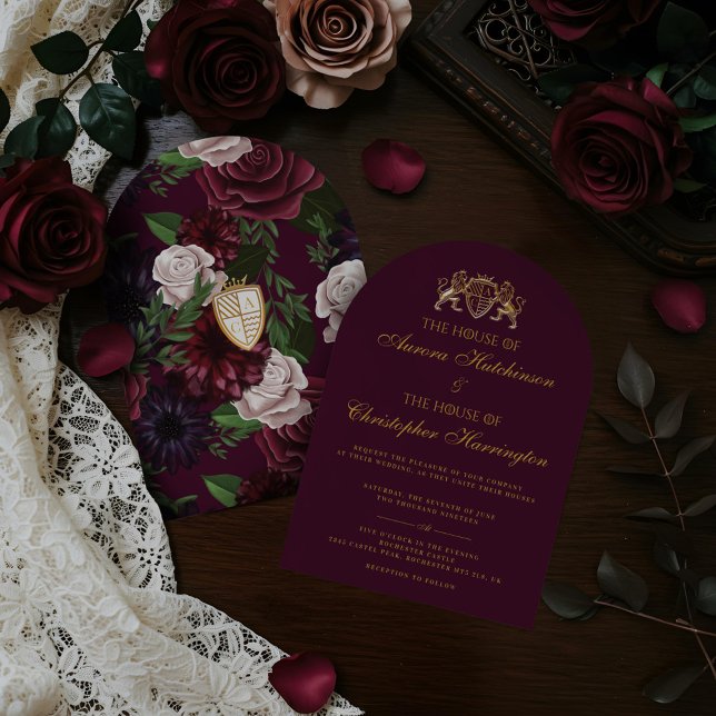 Royal Muse Mittelalterliche Fantasy Pflaumenhochze Einladung (Royal Muse Medieval Fantasy Plum Floral Wedding Invitation)