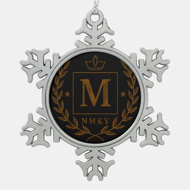 "Royal NMKY Emblem – Monogram M Crest Design" Schneeflocken Zinn-Ornament (Vorderseite)