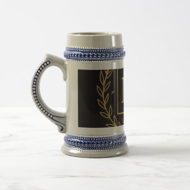 "Royal NMKY-Emblem – Monogramm M-Wappen-Design" Bierglas (Links)