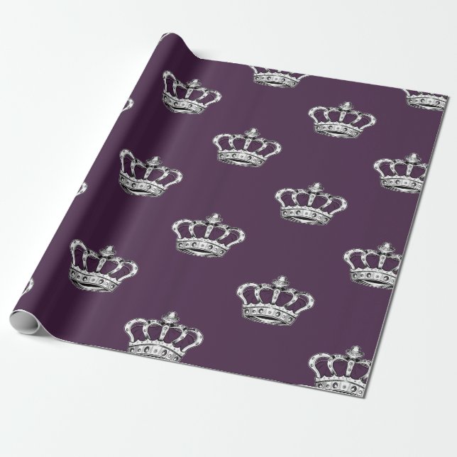 Royal Purple Crown Pattern on Purple Background Geschenkpapier (Ungerollt)