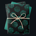 RPG Dice | Lime Green Retro Tabletop Player Geschenkpapier Set<br><div class="desc">GEEK CHIC GAMER! Neuartige RPG-Umhüllungspapiere sind auch ideal für kurzlebige Doppel-Möbeldecoupage oder Wohngestaltung-Do-It-yourself-Projekte. Es ist GAME ON! Also wählen Sie Ihre Waffe und rollen Initiative! Perfekt für jeden alten Tischkipper, Stift und Papier (PnP) Fantasy-Rollenspieler, das Design bietet ein nahtloses Muster von 20-seitigen Dundle-Polyhedral Würfeln mit einer natürlichen 20 für den...</div>