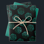 RPG Dice | Lime Green Retro Tabletop Player Geschenkpapier Set<br><div class="desc">GEEK CHIC GAMER! Neuartige RPG-Umhüllungspapiere sind auch ideal für kurzlebige Doppel-Möbeldecoupage oder Wohngestaltung-Do-It-yourself-Projekte. Es ist GAME ON! Also wählen Sie Ihre Waffe und rollen Initiative! Perfekt für jeden alten Tischkipper, Stift und Papier (PnP) Fantasy-Rollenspieler, das Design bietet ein nahtloses Muster von 20-seitigen Dundle-Polyhedral Würfeln mit einer natürlichen 20 für den...</div>