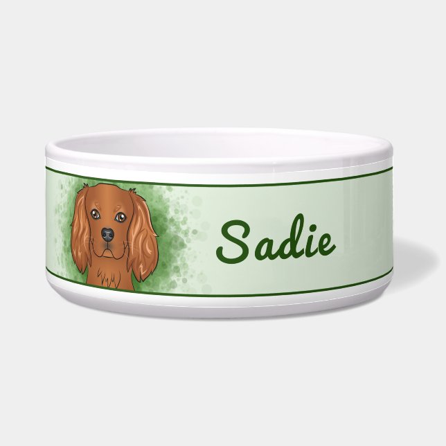 Ruby Cavalier King Charles Spaniel Hund auf Grün Napf (Vorderseite)