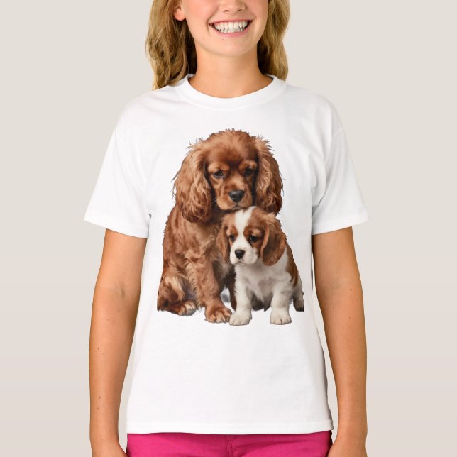 Ruby Cavalier Spaniel und ihr Blenheim-Welpe T-Shirt (Vorderseite)