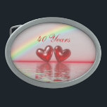Ruby Hearts zum 40. Jahrestag Ovale Gürtelschnalle<br><div class="desc">Diese einmalige Geschenkidee für 40 Jahre zusammen hat mein Bild von zwei rubinroten Herzen,  die unter einem Regenbogen auf dem Wasser schwimmen. Der anpassbare Text sagt "40 Jahre".</div>