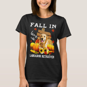 Rückgang der Liebe mit Labrador Retriever Dose auf T-Shirt