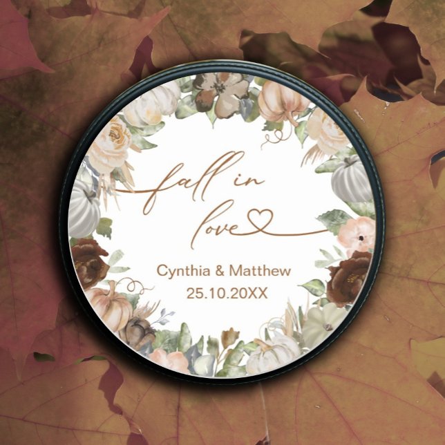 Rückgang der Liebe Rustikale Herbstflora und Kürbi Runder Aufkleber (#zazzlemade #fallinlove #fall label)