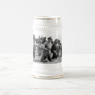 Rückkehr General-Douglas MacArthur Bierglas