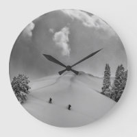 Rückland-Skitonnen in frischem Pulver