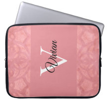 Ruddy Pink Batik Name Mit Monogramm