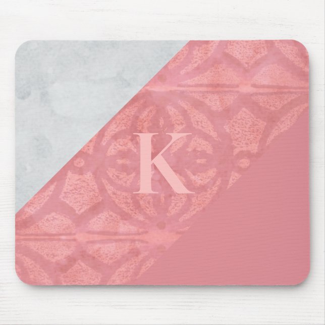 Ruddy Pink Batik und Graufarbenbrief Mousepad (Vorne)
