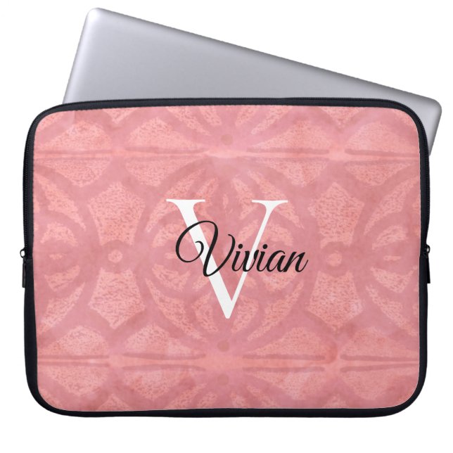 Ruddy Pink Watercolor Monogram Name Laptopschutzhülle (Vorderseite)