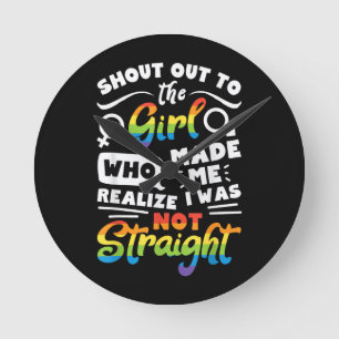 Ruf an das Mädchen Lesbischer Stolz LGBT T-Shirt G Runde Wanduhr